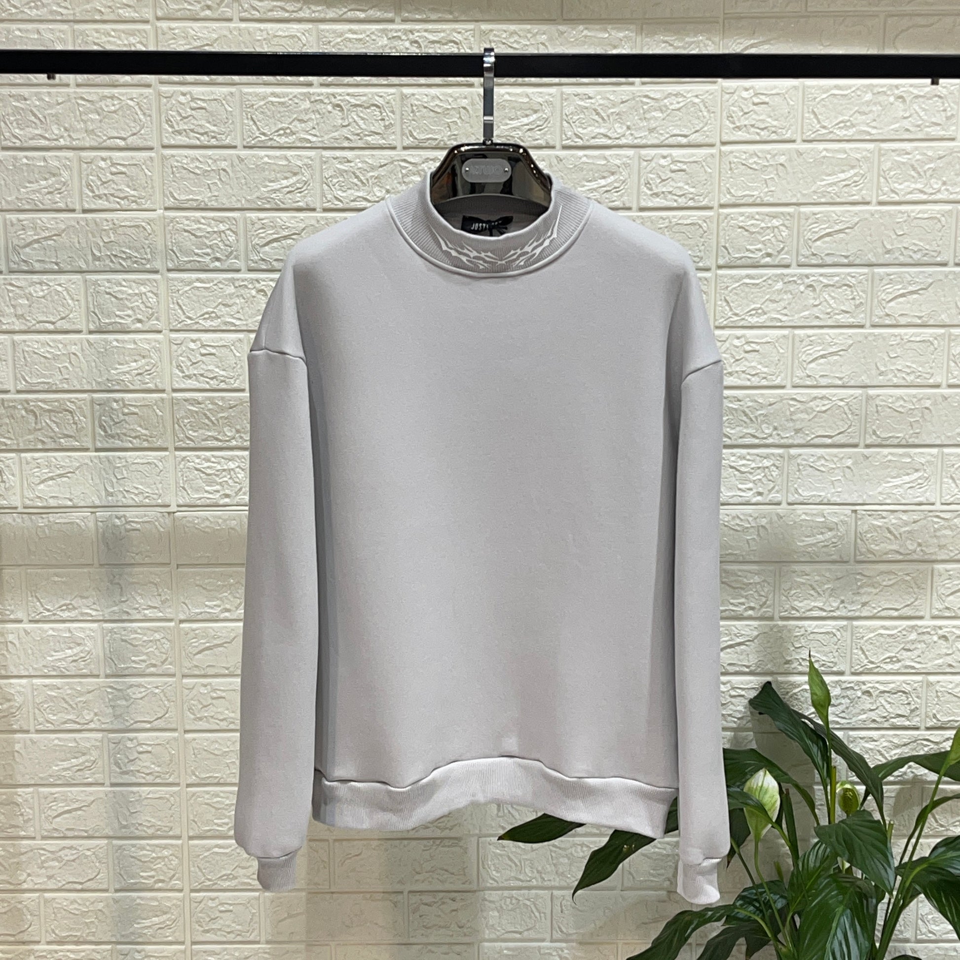 Tech sweater