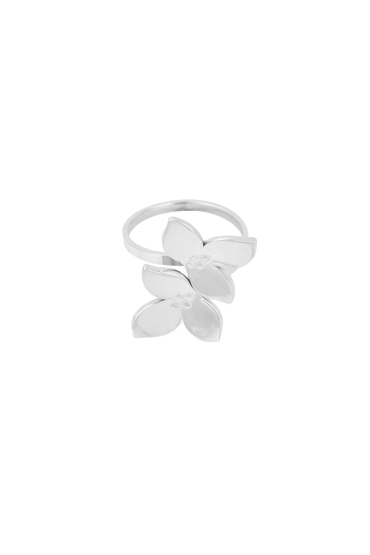 Lia Ring