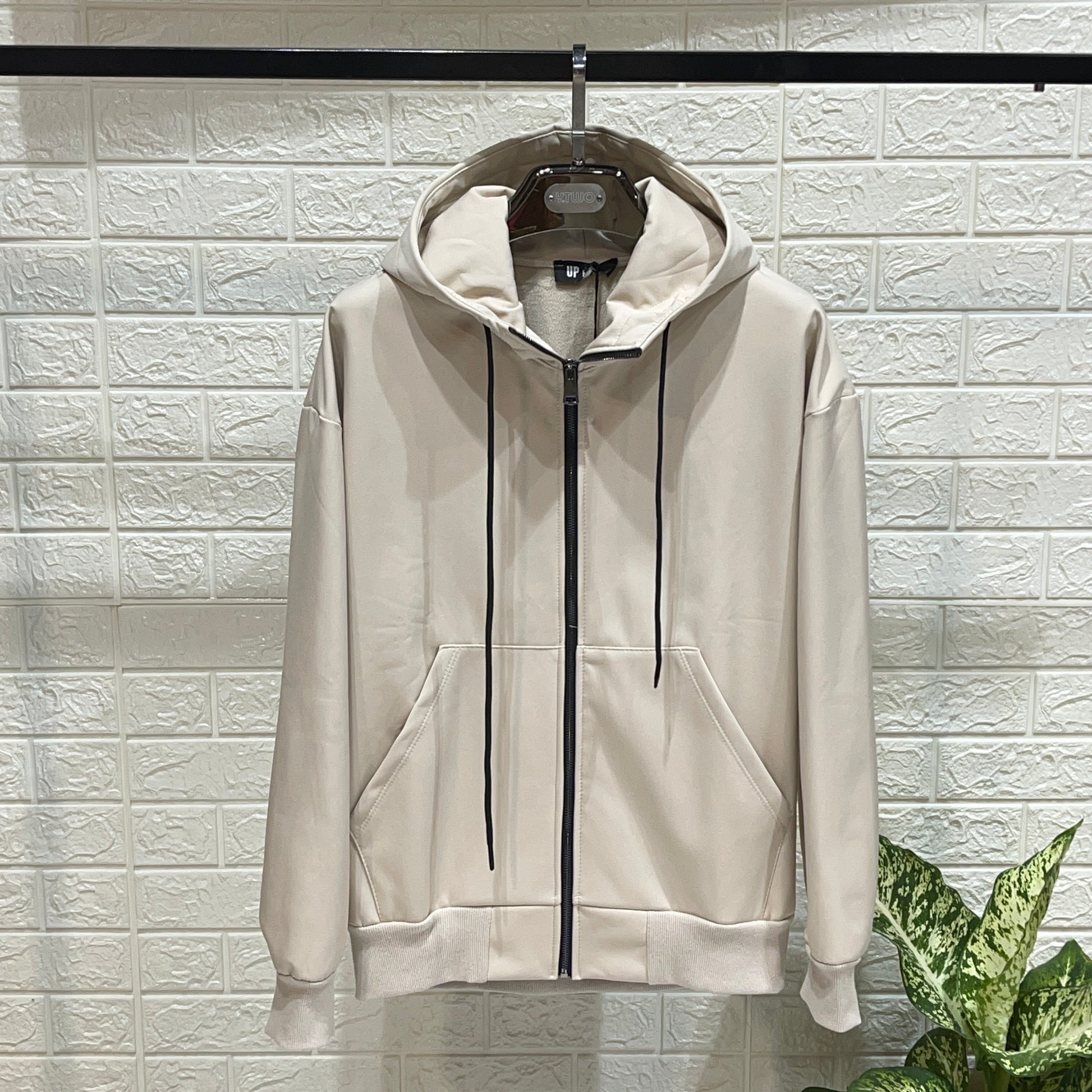 Two piece men beige