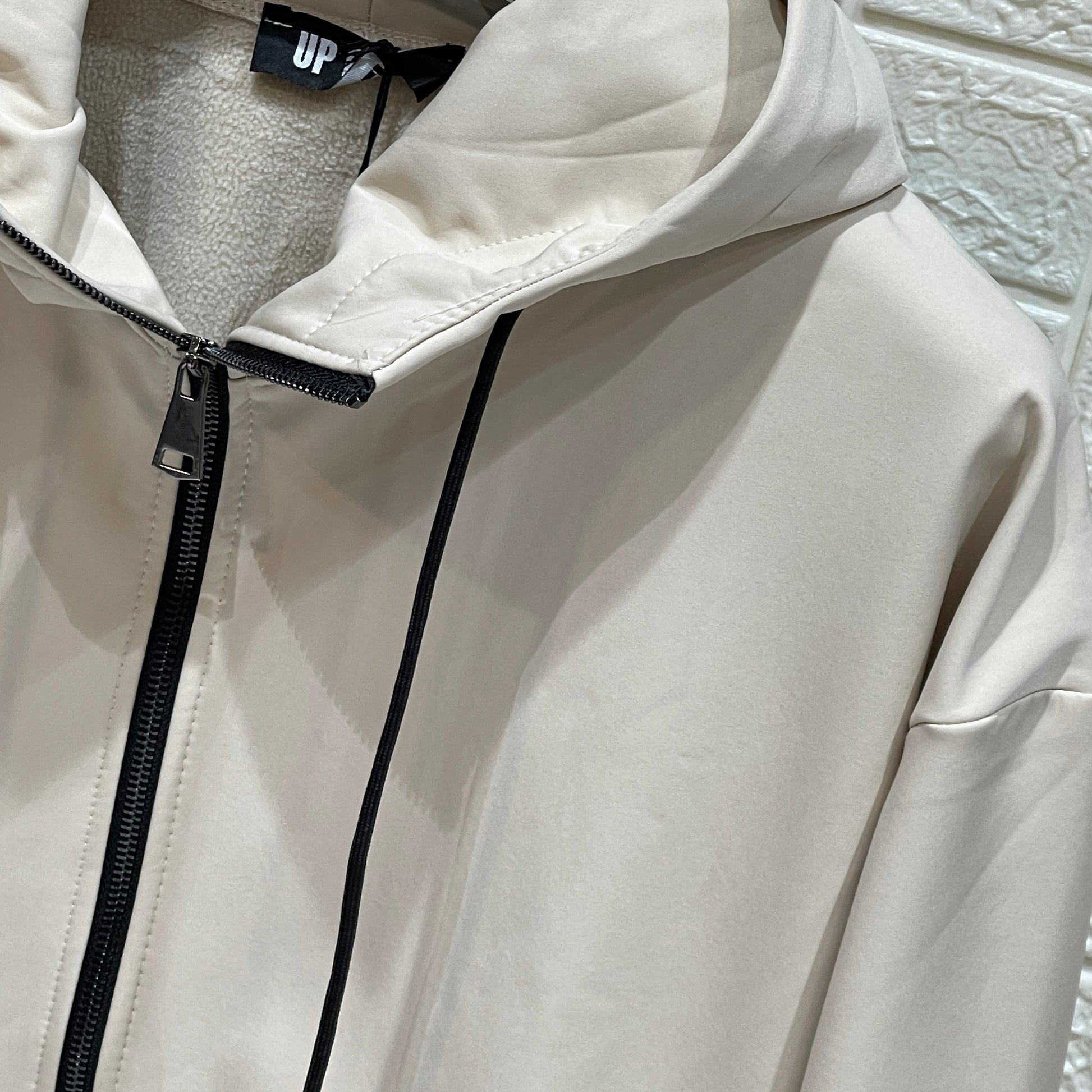 Two piece men beige